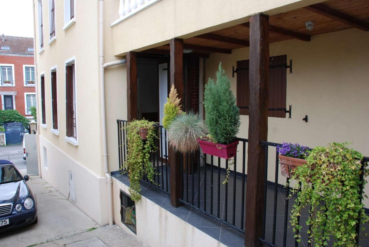 Appartement Les Combles à Rosny-Sous-Bois Extérieur photo